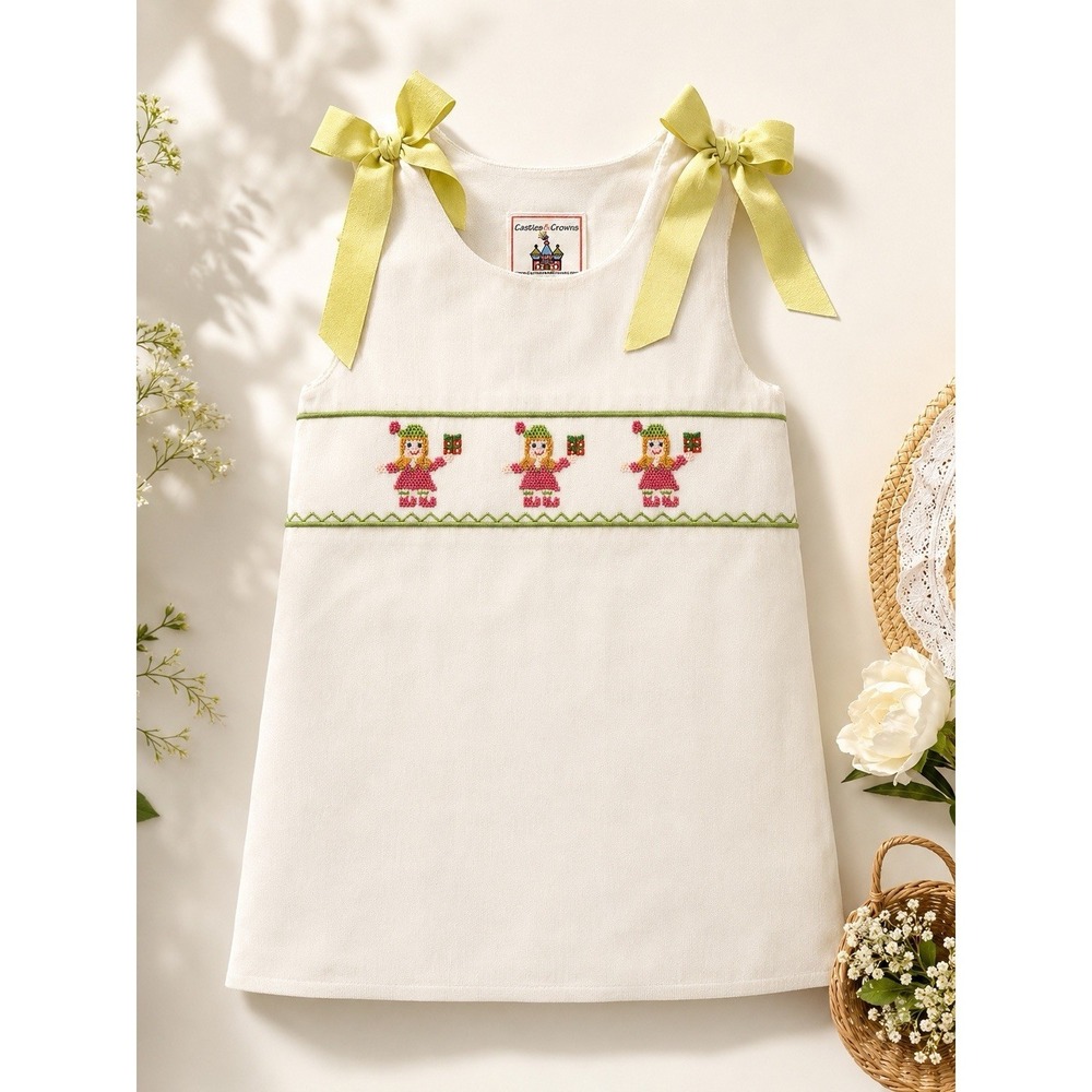 Castles & Crowns Girls Hand Smocked Dress White Green Ribbon Tie Shoulders 6 Elf
